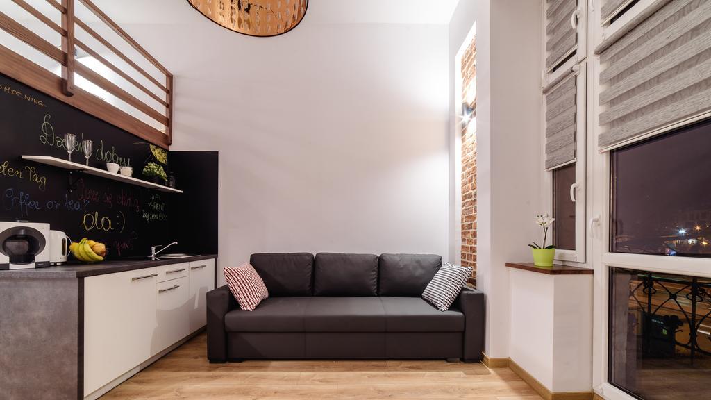 2 Nights Apartments - Great Location, Right Next To Main Rail And Bus Station, 10 Min To Main Square By Foot 3*
