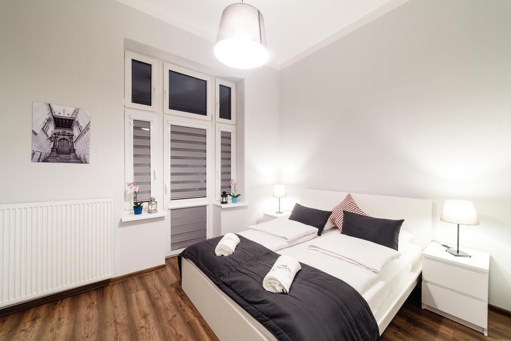 2 Nights Apartments - Great Location, Right Next To Main Rail And Bus Station, 10 Min To Main Square By Foot Aparthotel Krakow