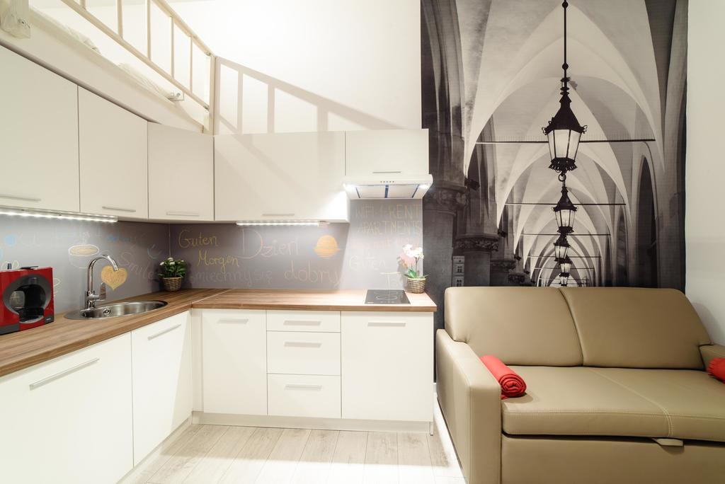 2 Nights Apartments - Great Location, Right Next To Main Rail And Bus Station, 10 Min To Main Square By Foot