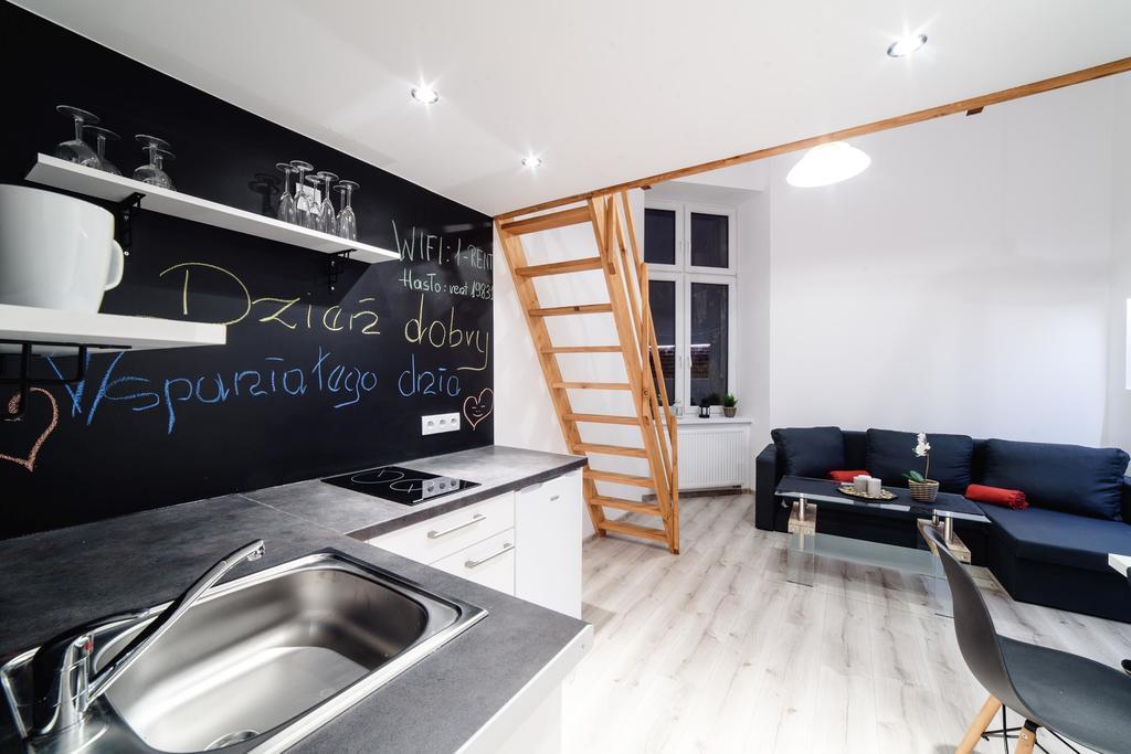 2 Nights Apartments - Great Location, Right Next To Main Rail And Bus Station, 10 Min To Main Square By Foot