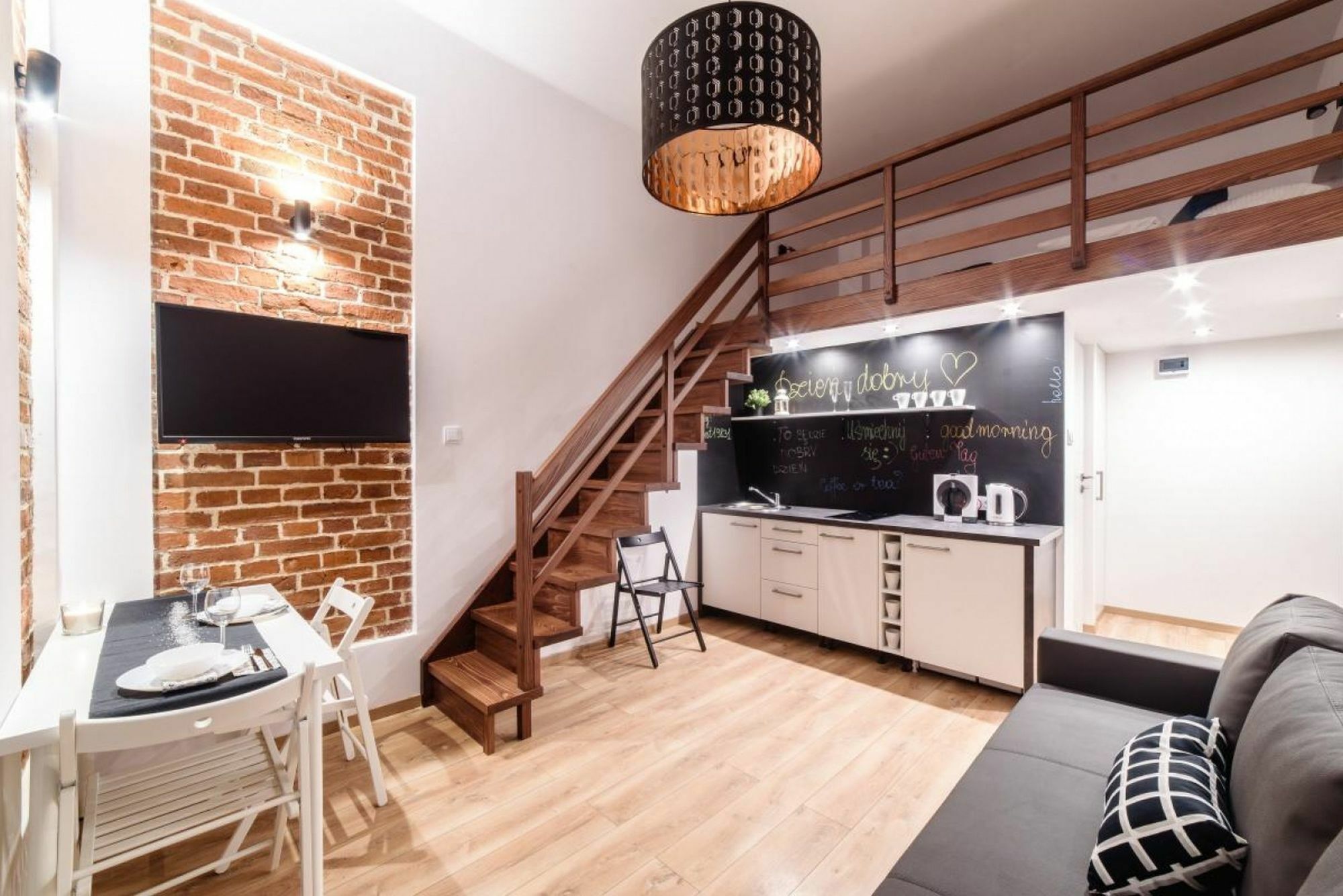2 Nights Apartments - Great Location, Right Next To Main Rail And Bus Station, 10 Min To Main Square By Foot 3* Krakow