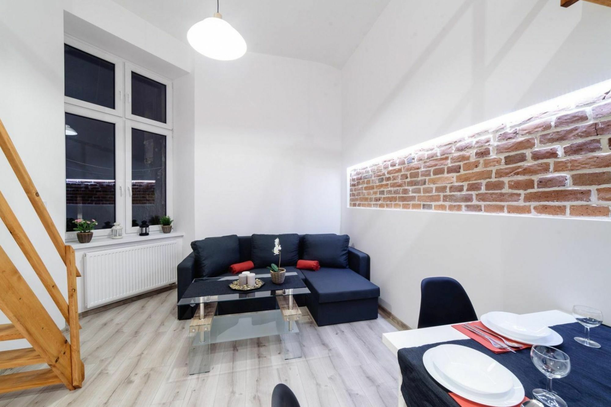 2 Nights Apartments - Great Location, Right Next To Main Rail And Bus Station, 10 Min To Main Square By Foot 3* Krakow